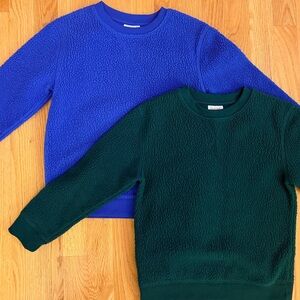 2 fleece sweatshirts BLUE & GREEN size small 6-7